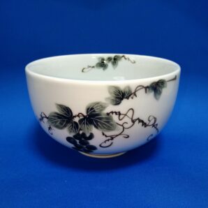 波佐見焼　政右エ門窯　手描きどんぶり